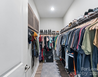 58 Walnut Springs Drive - Photo Thumbnail 16