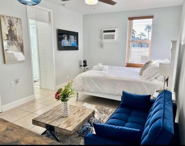 3312 Se 7th - Photo Thumbnail 2