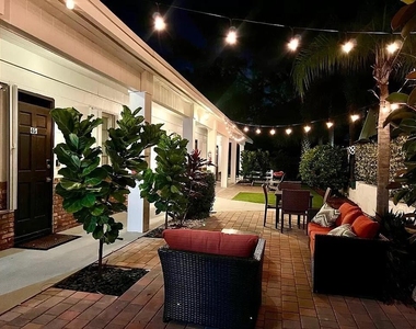 3312 Se 7th - Photo Thumbnail 1