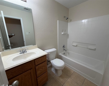 1142 Landon Lane - Photo Thumbnail 20