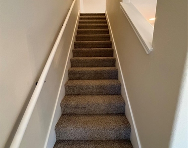 1142 Landon Lane - Photo Thumbnail 14