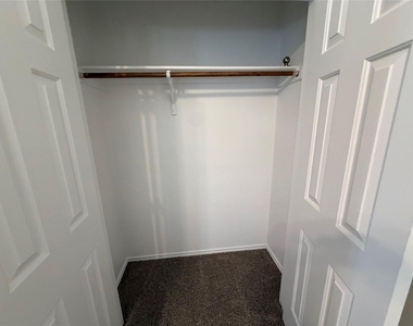 1142 Landon Lane - Photo Thumbnail 22