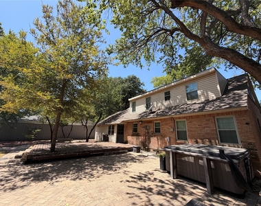 6452 E Lovers Lane - Photo Thumbnail 12