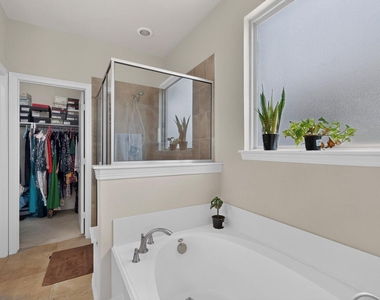 9215 Moon River Court - Photo Thumbnail 19