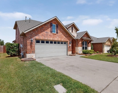 9215 Moon River Court - Photo Thumbnail 2