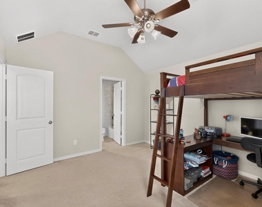 9215 Moon River Court - Photo Thumbnail 29