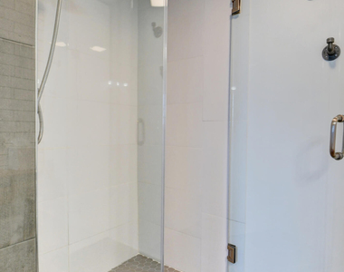 17 Royal Palm Way - Photo Thumbnail 24