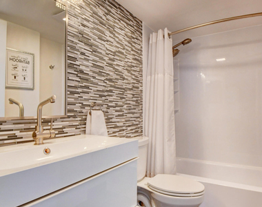 17 Royal Palm Way - Photo Thumbnail 33