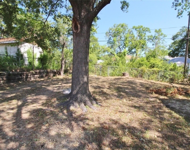 3427 Kinmore Street - Photo Thumbnail 20