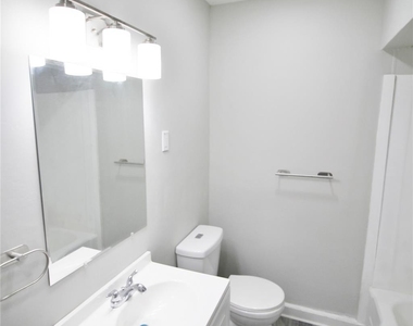 3427 Kinmore Street - Photo Thumbnail 14