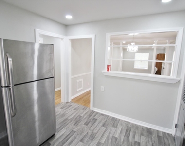 3427 Kinmore Street - Photo Thumbnail 9