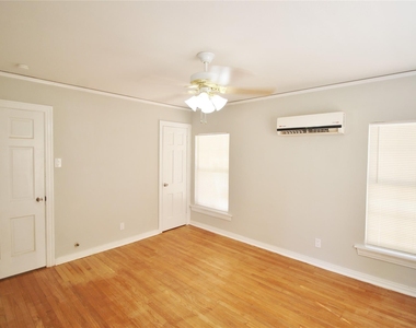 3427 Kinmore Street - Photo Thumbnail 15