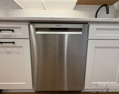 1412 Kenilworth Avenue - Photo Thumbnail 27