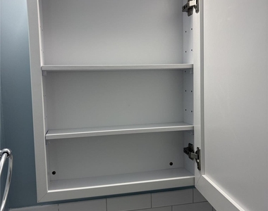 1412 Kenilworth Avenue - Photo Thumbnail 5
