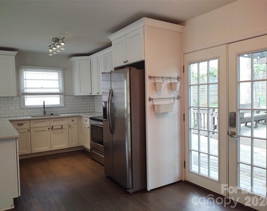 5121 Kistler Avenue - Photo Thumbnail 4