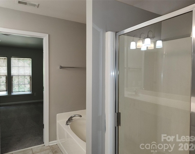 8952 Kirkley View Court - Photo Thumbnail 15
