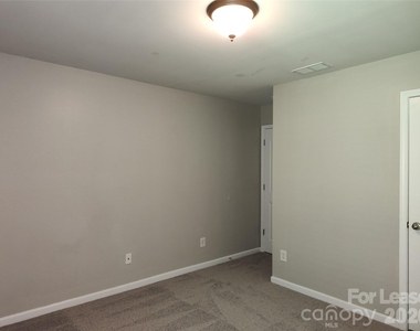 8952 Kirkley View Court - Photo Thumbnail 18