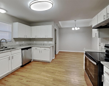 6602 Gardenia Drive - Photo Thumbnail 5