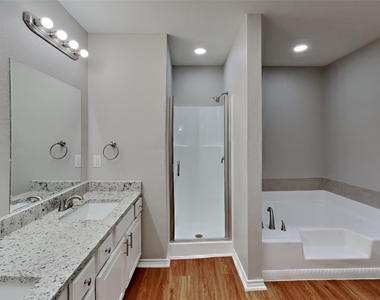 6602 Gardenia Drive - Photo Thumbnail 9