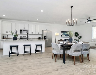 212 Nelson Avenue - Photo Thumbnail 11