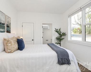 212 Nelson Avenue - Photo Thumbnail 3