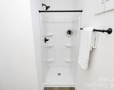 212 Nelson Avenue - Photo Thumbnail 7