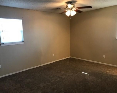 5234 Burbank Drive - Photo Thumbnail 8