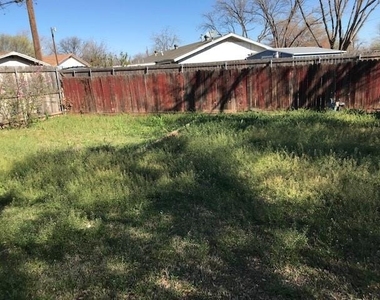 5234 Burbank Drive - Photo Thumbnail 17