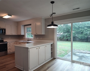7413 Doves Nest Circle - Photo Thumbnail 4