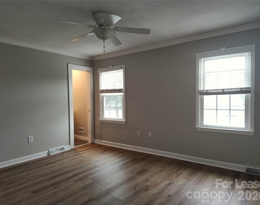 7413 Doves Nest Circle - Photo Thumbnail 16