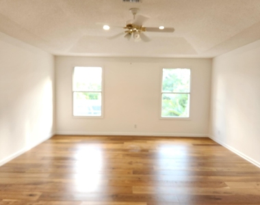 15188 Oak Chase Court - Photo Thumbnail 12