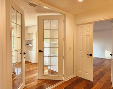 15188 Oak Chase Court - Photo Thumbnail 19