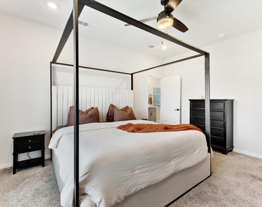 1141 Garden Grove Lane - Photo Thumbnail 12
