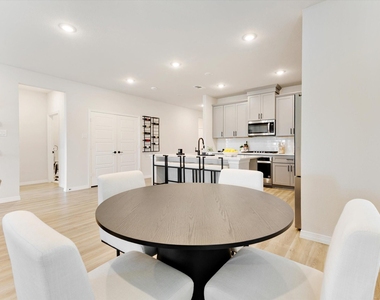 1141 Garden Grove Lane - Photo Thumbnail 11