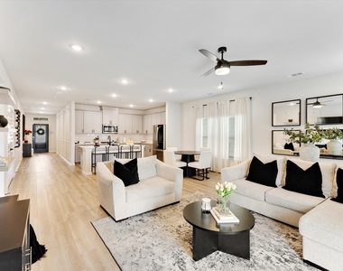 1141 Garden Grove Lane - Photo Thumbnail 8