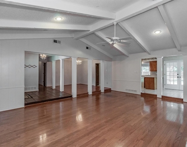 2604 Twinpost Court - Photo Thumbnail 6