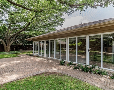 2604 Twinpost Court - Photo Thumbnail 16