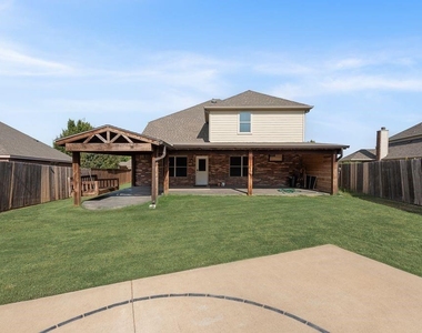 1816 Castle Creek Drive - Photo Thumbnail 29