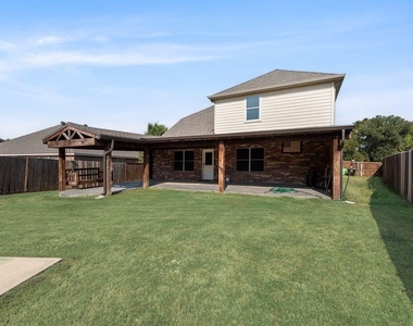 1816 Castle Creek Drive - Photo Thumbnail 30