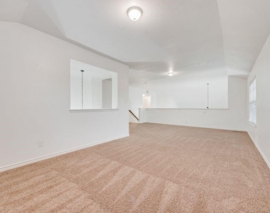 1816 Castle Creek Drive - Photo Thumbnail 21