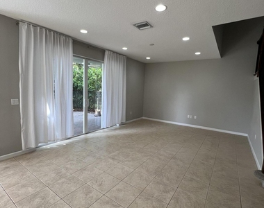 9070 Dupont Place - Photo Thumbnail 13