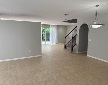 9070 Dupont Place - Photo Thumbnail 4