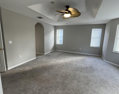 9070 Dupont Place - Photo Thumbnail 18