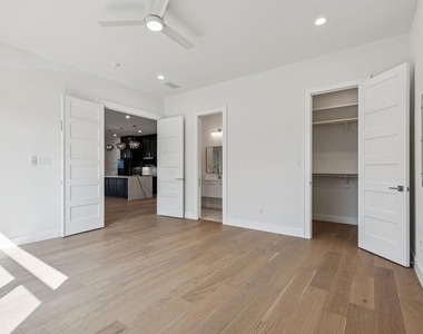 900 Haines Avenue - Photo Thumbnail 11