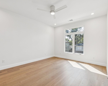 900 Haines Avenue - Photo Thumbnail 16