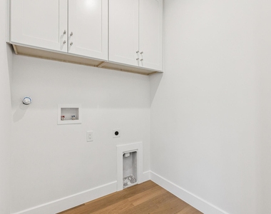 900 Haines Avenue - Photo Thumbnail 12