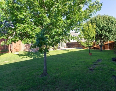 413 Brookmere Lane - Photo Thumbnail 25