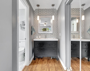 1066 Sw 25th Way - Photo Thumbnail 13