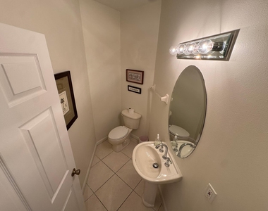 8246 Mulligan Circle - Photo Thumbnail 10