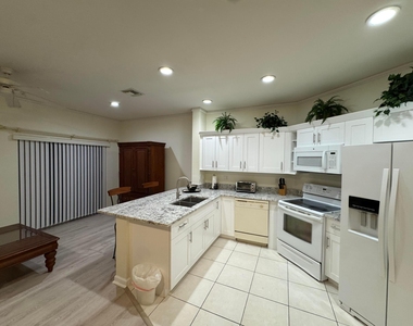 8246 Mulligan Circle - Photo Thumbnail 2